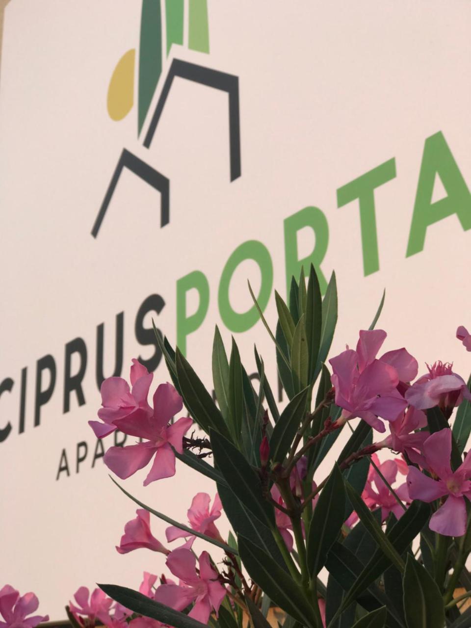 Ciprus Porta Apartmanok Balatonkenese Dış mekan fotoğraf